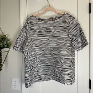 Chico’s Wavy Gray/White Textured Top
